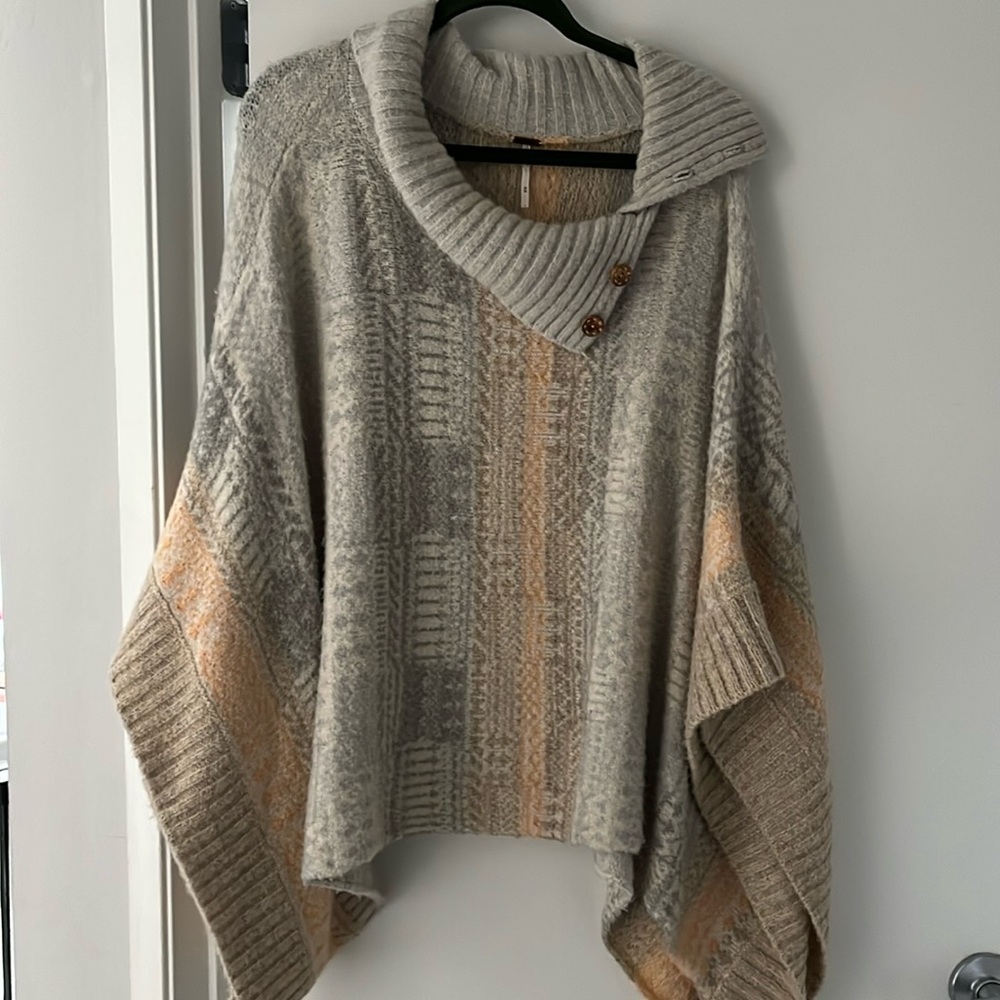 Free People Women's Size Willow Alpaca Blend Stretchy Poncho Pullover Sweater